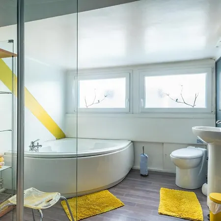 Grande Maison Familliale Holiday home Coulogne