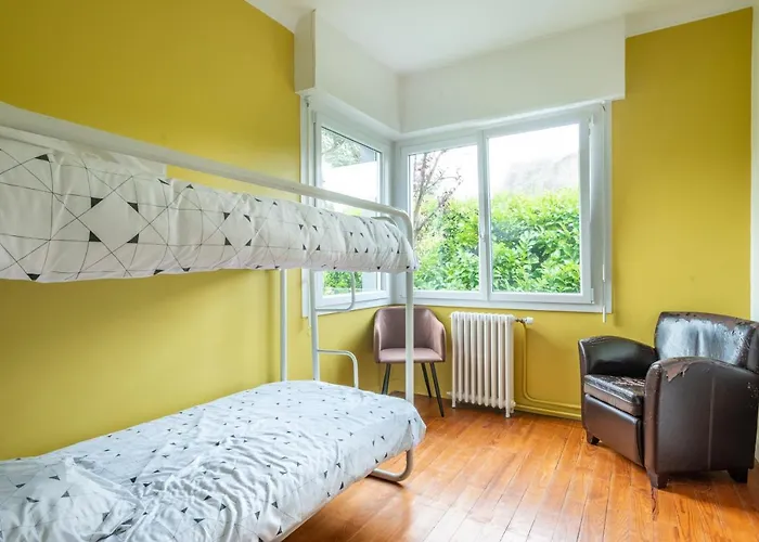 Grande Maison Familliale Hébergement de vacances Coulogne